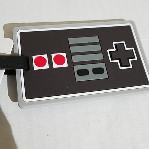 NES Controller Luggage Tag H14 - Picture 3 of 3